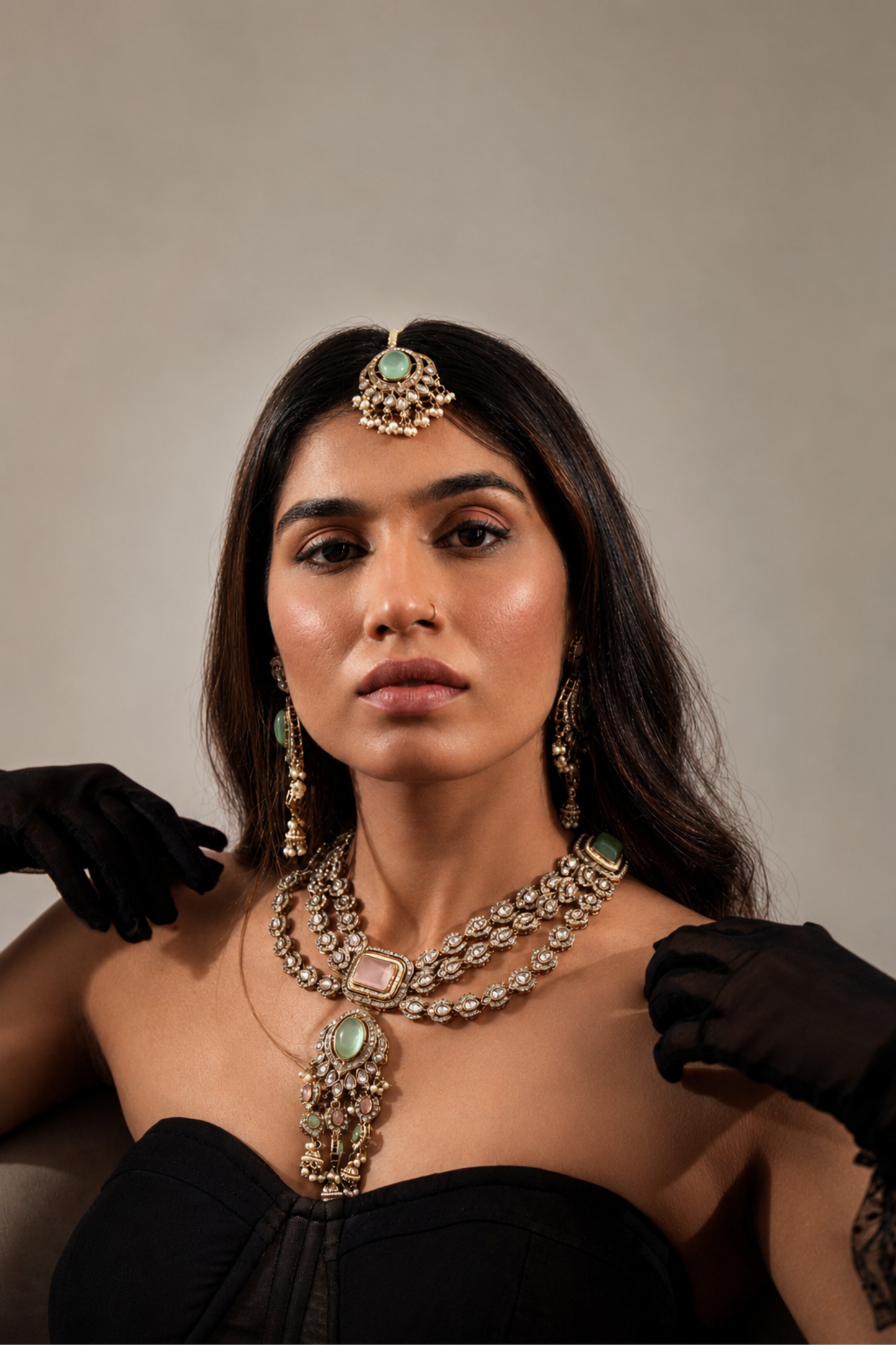 GULNAAR NECKLACE SET
