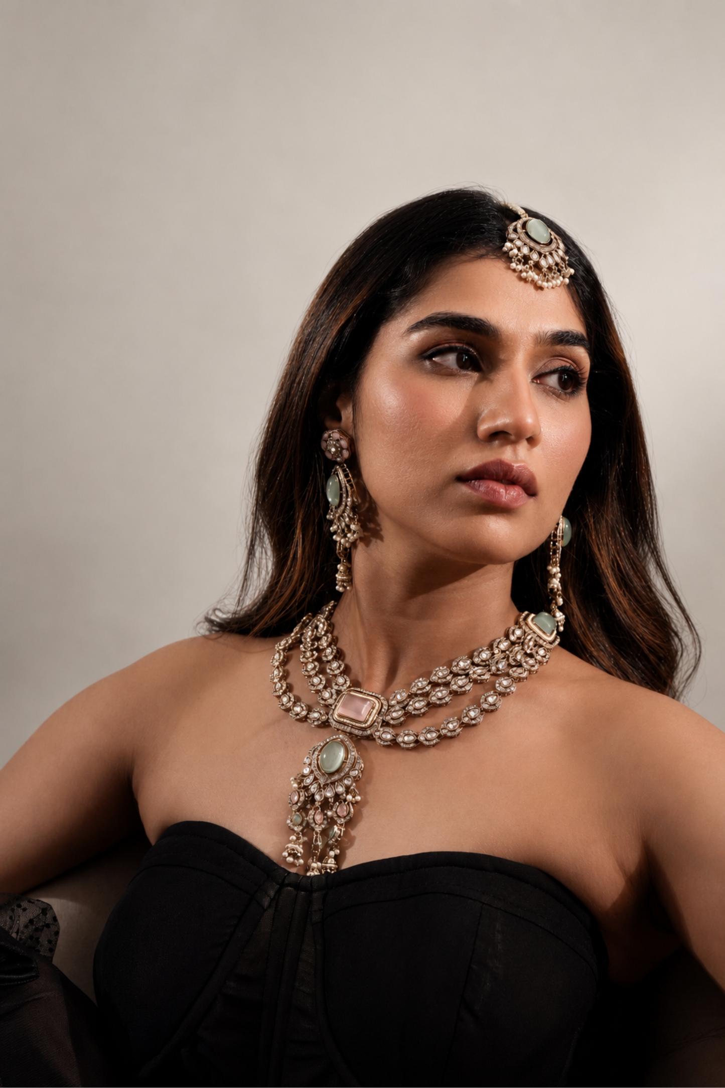 GULNAAR NECKLACE SET