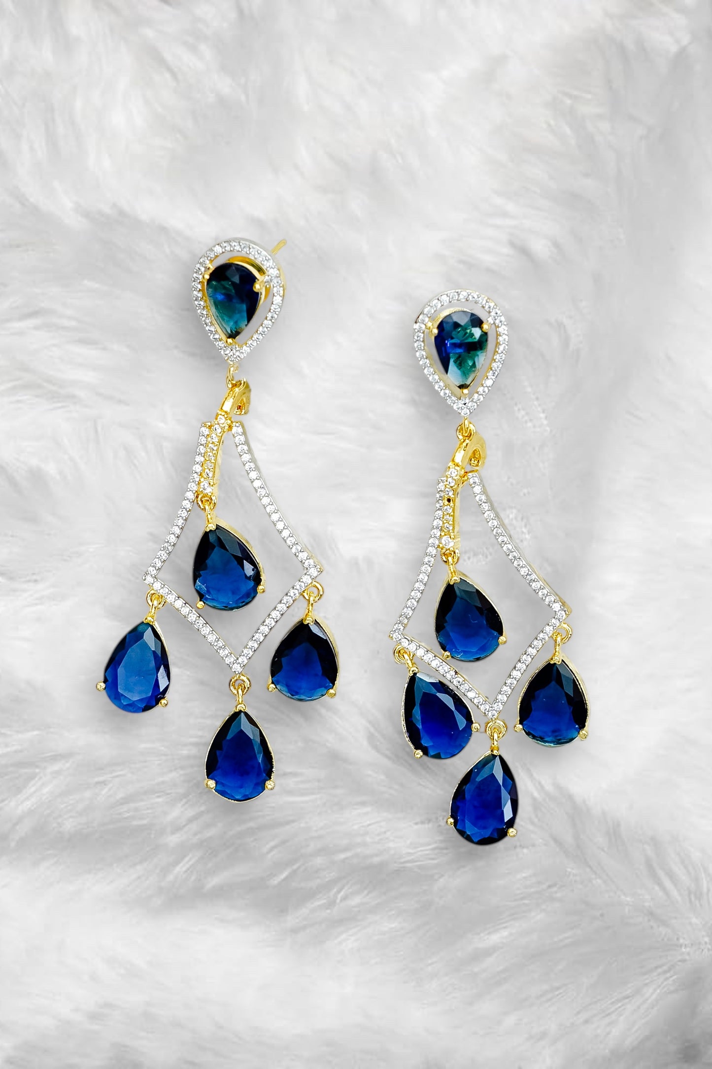 CHANDELERIA EARRINGS